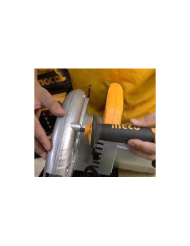  Scie circulaire 235mm 2200W + 1 lame - INGCO INGCO - OUTILLAGE ELECTROPORTATIF 